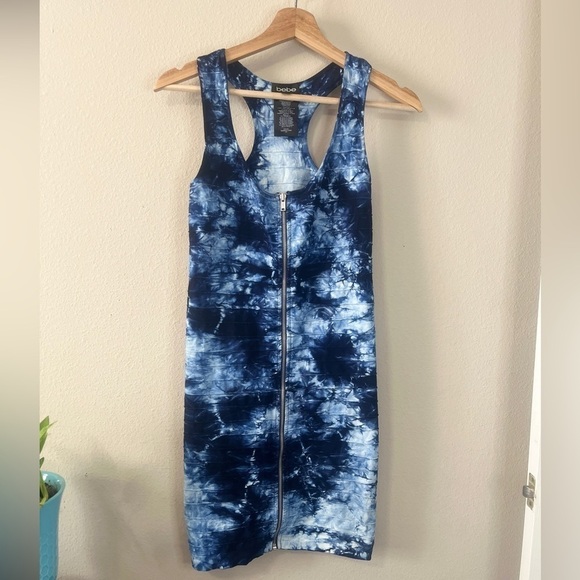 BEBE Tie dye bandage dress Size Small - Picture 4 of 9